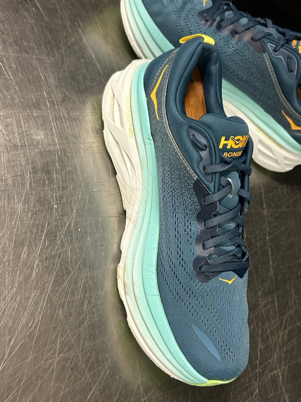 Hoka Bondi 8 Men Size 11 - Picture 3 of 13